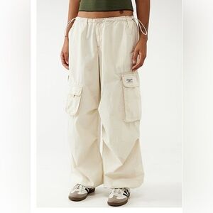 BDG Urban Outfitters  Baggy low rise tech Cargo Pants Women’s Size: Small